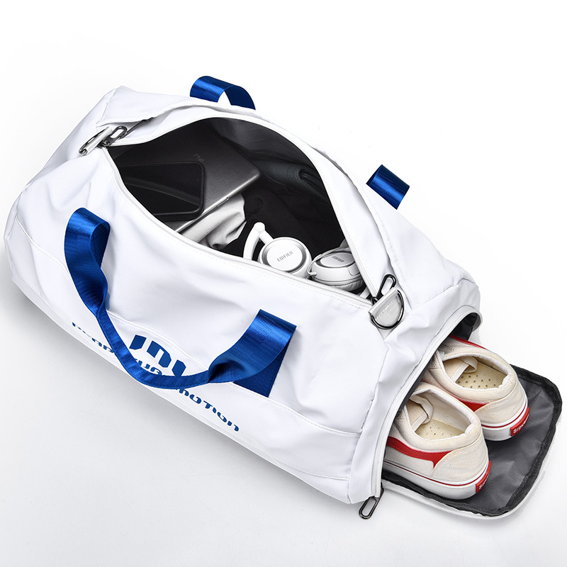 Fitness Duffel Geïsoleerd Nat  - Yoga Fitness Gear recensie en prijs